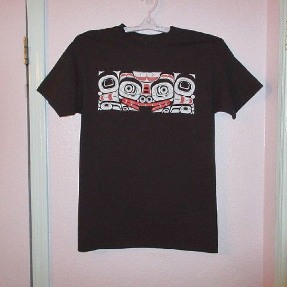 Native American Tsimshian Art T-Shirt Size M Indigenous Animals Matriarch Bear